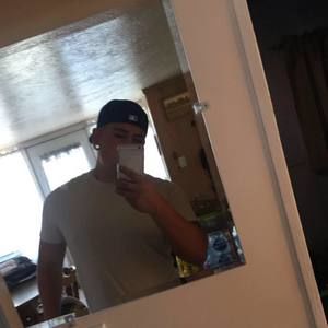 Meet your Posher, Dillon